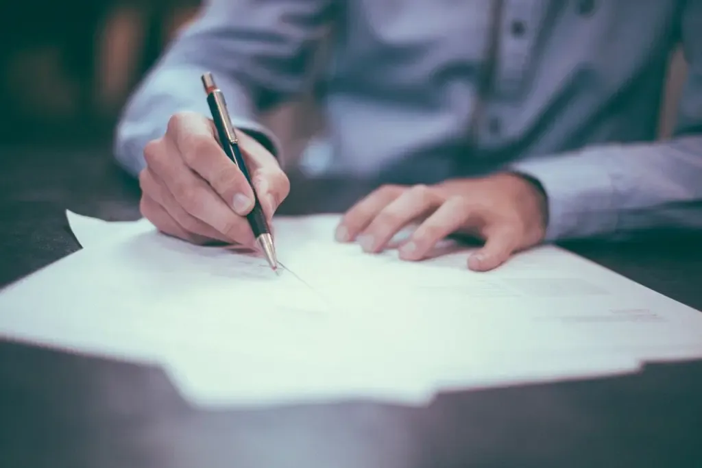 How to Analyze a Supply Chain Job Description to Get Hired Quickly