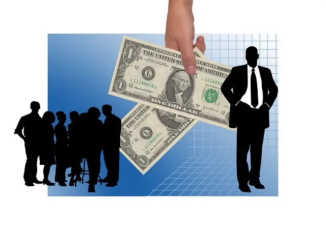 Tips for Giving Bonuses in the Supply Chain Industry